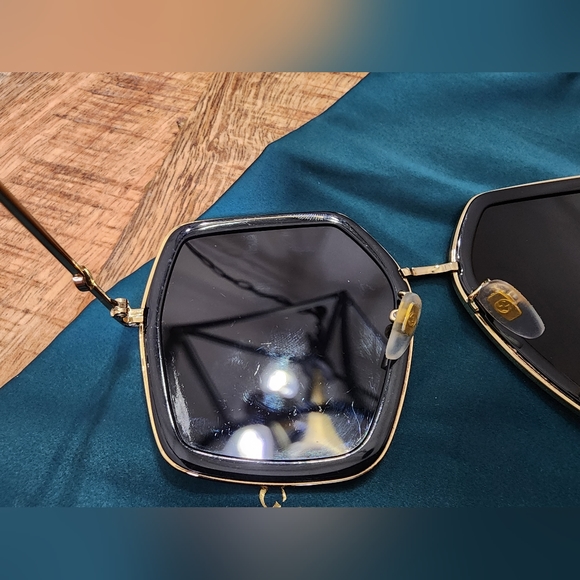 Gucci sunglasses - Picture 9 of 16